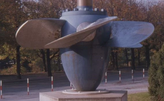 Kaplan-Turbine vor dem Technischen Museum