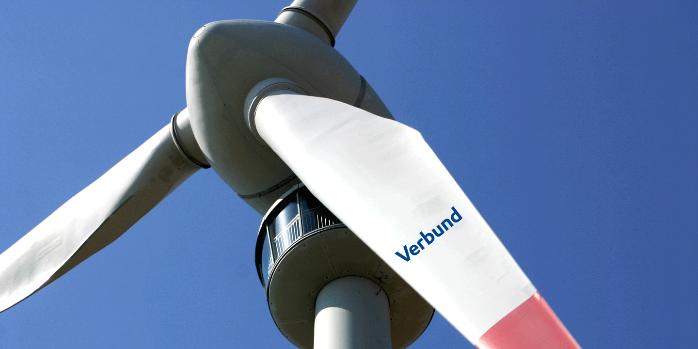 Die verglaste Aussichtskanzel der "WEA1" ist ein beliebtes Ziel für Windpark-Touristen. 