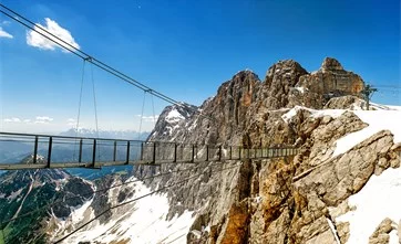 Skywalk am Dachsteiner Gletscher (© Shutterstock/K3S)