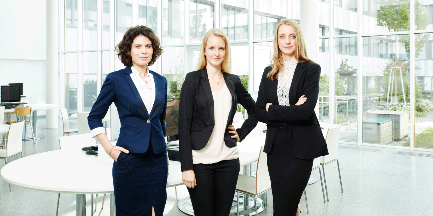 Die Gewinnerinnen des VERBUND-Frauenstipendiums 2017: Magda Mirescu, Monika Zofal und Verena Hammerschmidt (von links nach rechts). 